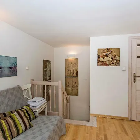 Apartment Carlo Rentyear *